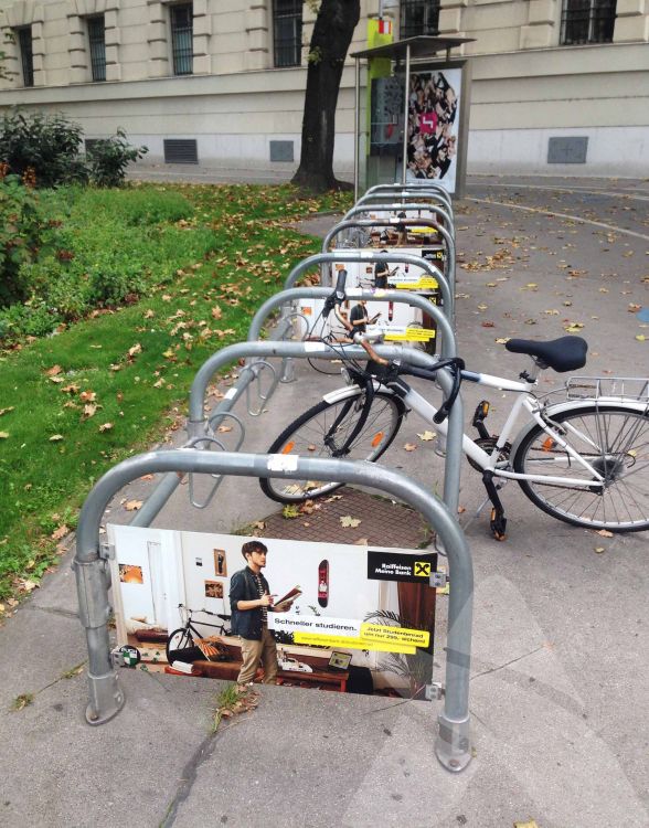 Fahrradabstellplatz 2 © werbehelden.com